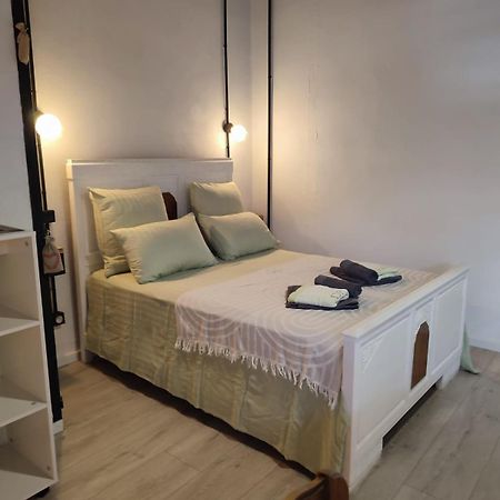 Les Oliviers Apartment Caumont-sur-Durance ภายนอก รูปภาพ