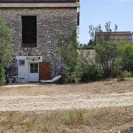 Les Oliviers Apartment Caumont-sur-Durance ภายนอก รูปภาพ