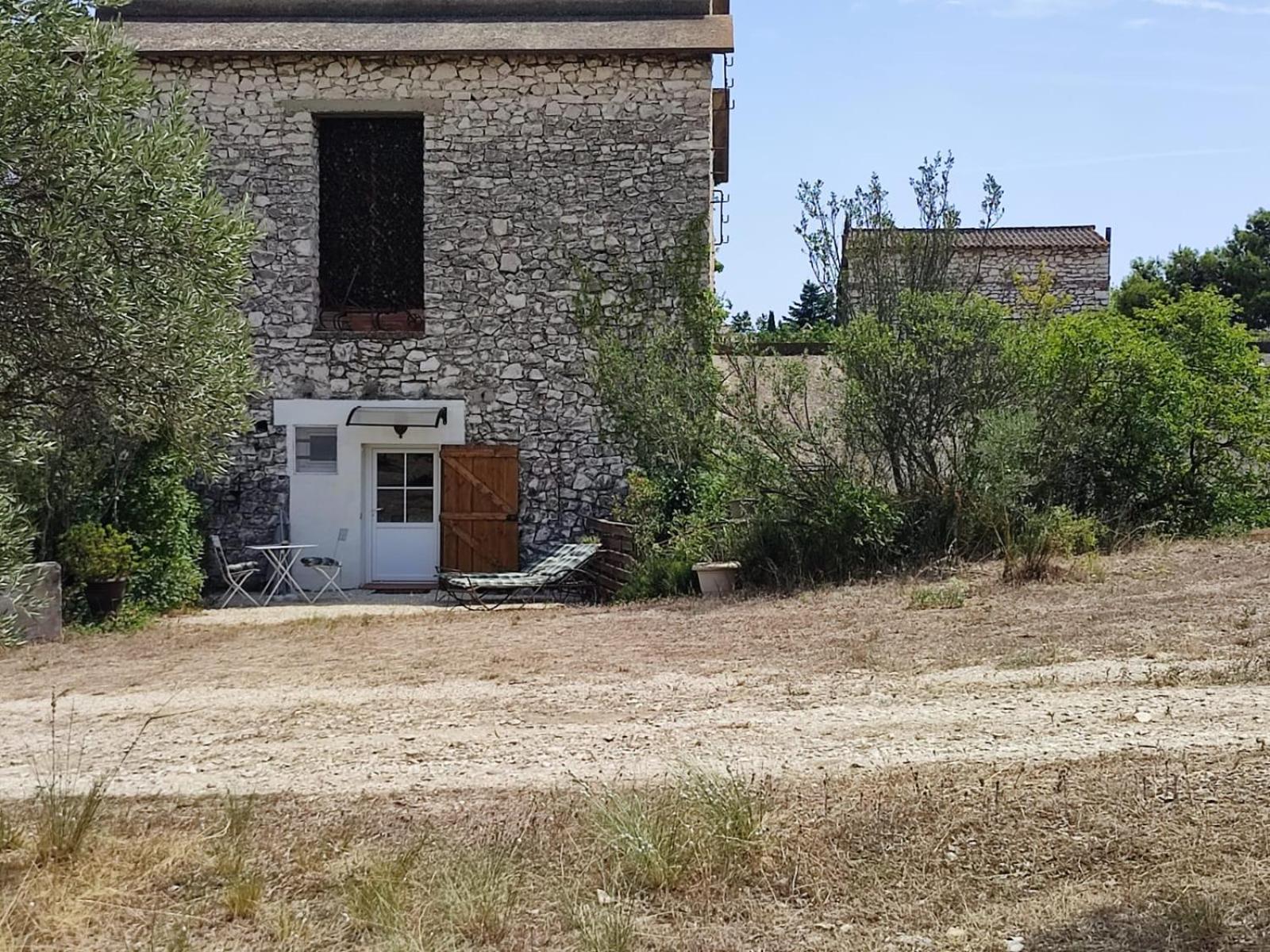 Les Oliviers Apartment Caumont-sur-Durance ภายนอก รูปภาพ